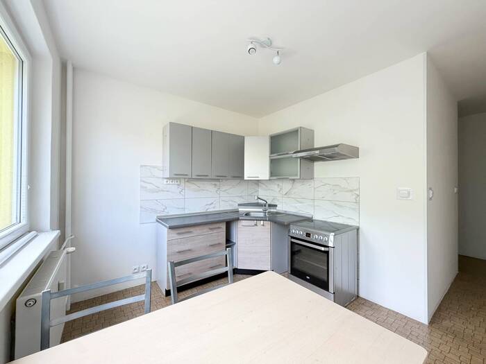 Prodej bytu 2+1, 61 m² — Družstevní, Klášterec nad Ohří, Ústecký kraj