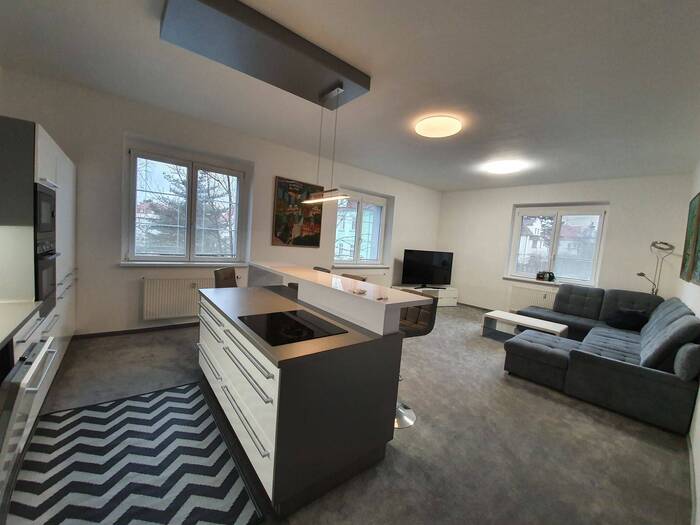 Pronájem bytu 2+kk, 66 m² — Čechova, Chomutov