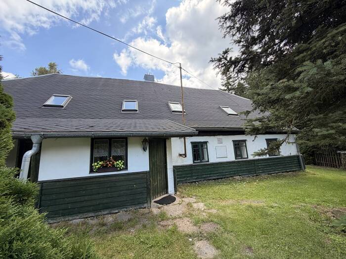 Prodej chalupy 200 m², pozemek 811 m² — Klíny, Most, Ústecký kraj