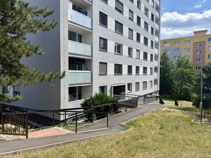 Prodej bytu 2+kk, 40 m² — Šrámkova, Ústí nad Labem