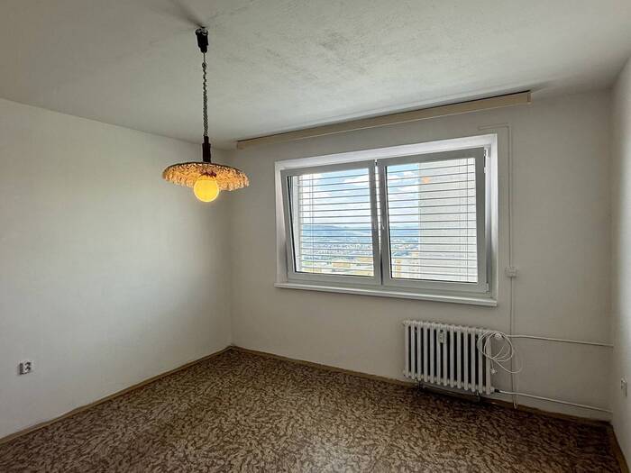 Prodej bytu 2+kk, 40 m² — Šrámkova, Severní Terasa, Ústecký kraj