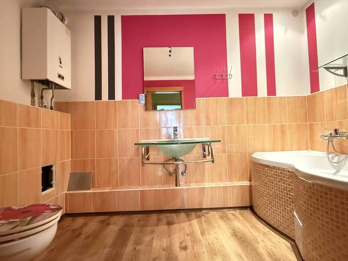Pronájem bytu 3+1, 64 m² — Vítězslava Nezvala, 407887