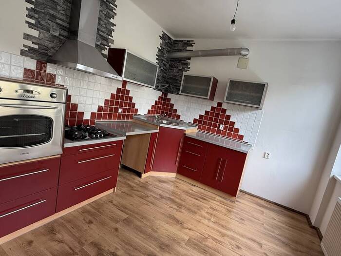 Pronájem bytu 3+1, 64 m² — Vítězslava Nezvala, 407887