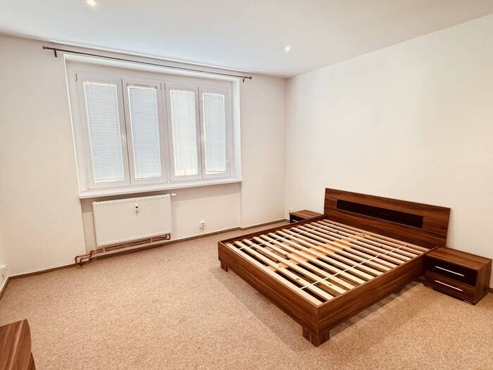 Pronájem bytu 1+1, 45 m² — Lipenská, 403881