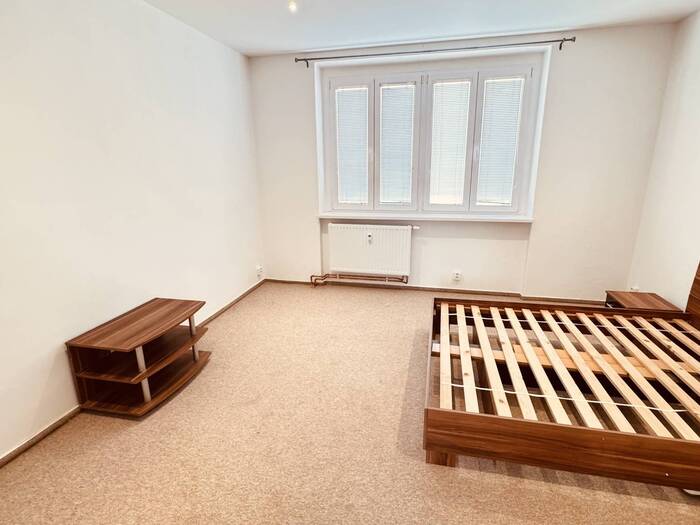 Pronájem bytu 1+1, 45 m² — Lipenská, 403881