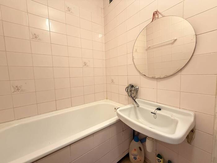Pronájem bytu 2+1, 52 m² — Václavská, Chomutov, Ústecký kraj