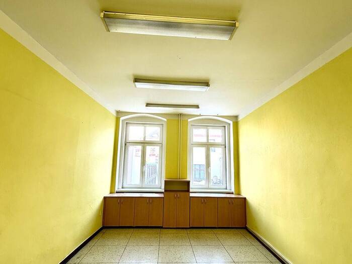 Prodej obchodních prostor 320 m² — Boženy Němcové, Kadaň, Ústecký kraj