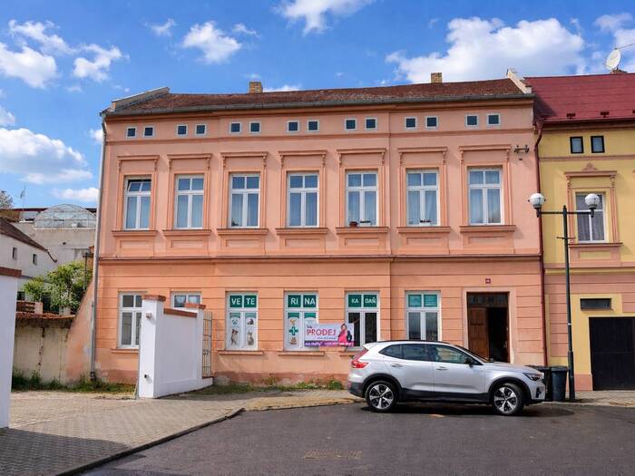 Prodej obchodních prostor 320 m² — Boženy Němcové, Kadaň, Ústecký kraj