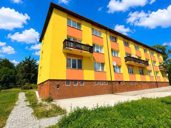 Prodej bytu 3+1, 61 m² — 111, Chomutov