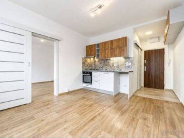 Pronájem bytu 1+1, 35 m² — Kostnická, Chomutov, Ústecký kraj