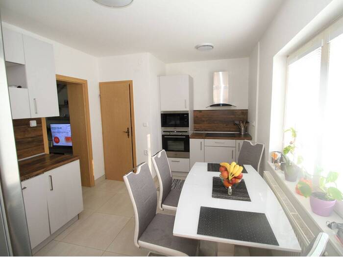 Pronájem rodinného domu 56 m² — Smetanova, Hluboká nad Vltavou