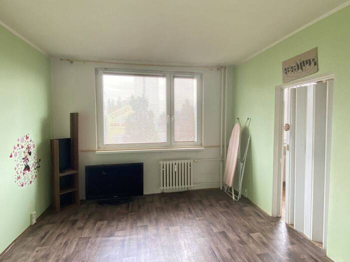 Pronájem bytu 1+1, 35 m² — Kostnická, Chomutov, Ústecký kraj
