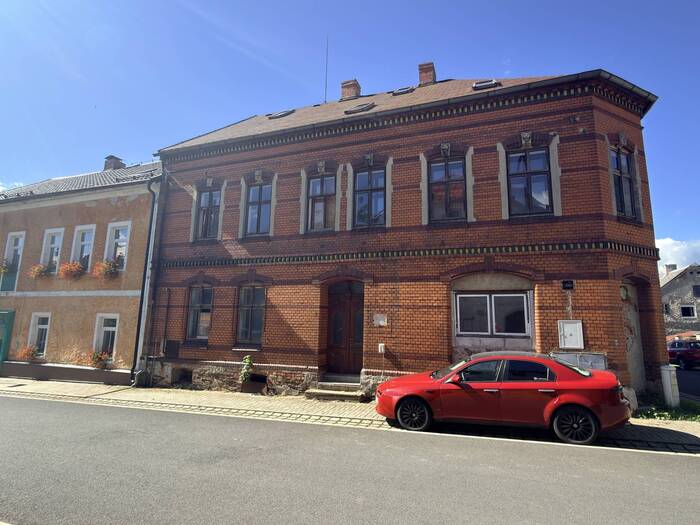 Pronájem výrobní haly 435 m² — Výsluní, Chomutov, Ústecký kraj