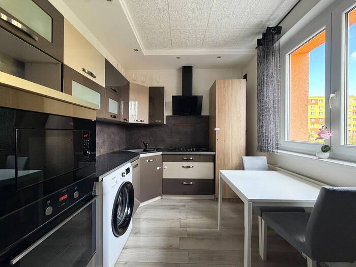 Prodej bytu 3+1, 77 m² — Okružní, Klášterec nad Ohří, Ústecký kraj